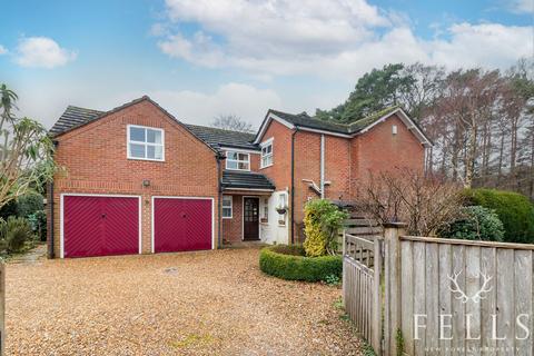 4 bedroom detached house for sale, Station Road, Fordingbridge SP6