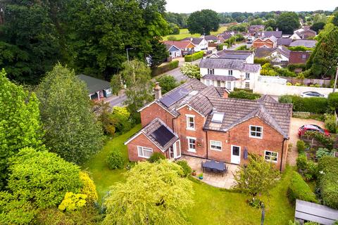 4 bedroom detached house for sale, Station Road, Fordingbridge SP6