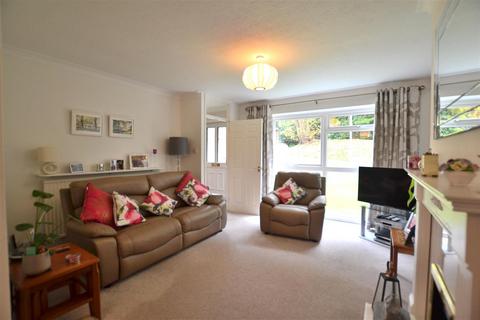 3 bedroom semi-detached house for sale, Monks Close, Farnborough GU14