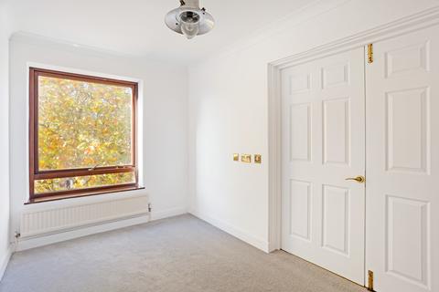 2 bedroom retirement property for sale, Finchley Road, London NW3