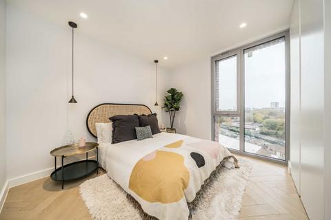 2 bedroom flat for sale, Downs Road, London E5