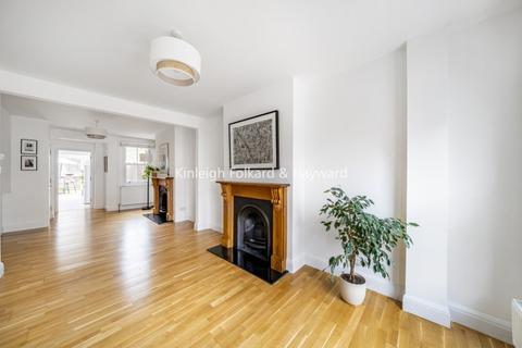 3 bedroom house to rent, Boyton Road London N8