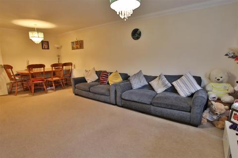 2 bedroom flat for sale, Addison Court, Duncan Road, Park Gate