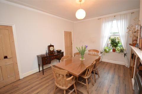 4 bedroom semi-detached house for sale, Cross Flatts Grove, Beeston, Leeds