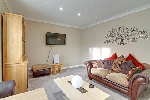 2 bedroom apartment to rent, Francis Way, Camberley GU15