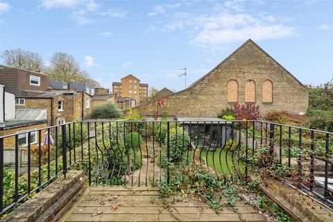 2 bedroom end of terrace house for sale, Quick Road, London, W4