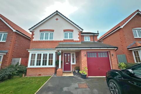 4 bedroom detached house for sale, Rhodfa Logan, Rhyl