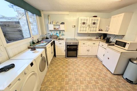 3 bedroom terraced house for sale, Hatfield Crescent,  Grove Hill,  Hemel Hempstead, ,  HP2