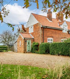 3 bedroom semi-detached house for sale, Hall Road, Felmingham