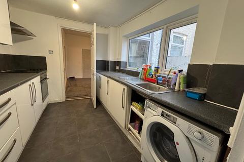 3 bedroom terraced house for sale, Gilroy Road, Liverpool, L6 6BQ