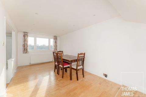 3 bedroom maisonette to rent, Belsize Avenue, Palmers Green, N13