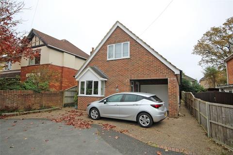 3 bedroom detached house for sale, Peckham Avenue, New Milton, Hampshire, BH25