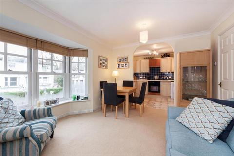 2 bedroom apartment to rent, Cavendish Road, London, NW6