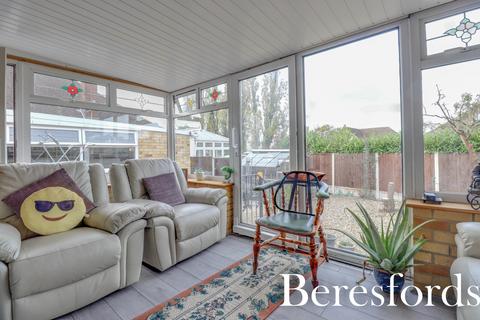 2 bedroom bungalow for sale, Westbourne Drive, Brentwood, CM14