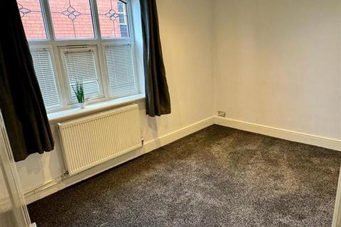 3 bedroom apartment to rent, St Pauls House, Church Street, Royton