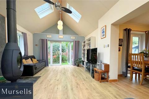 2 bedroom bungalow for sale, Pony Drive, Poole BH16