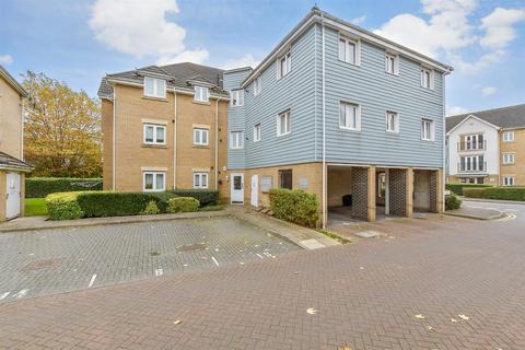 1 bedroom ground floor flat for sale, Sherwood Avenue, Larkfield, Aylesford, Kent