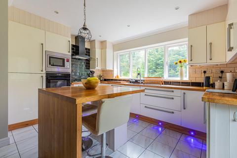 5 bedroom detached house for sale, Churchill Close, Cardiff CF14