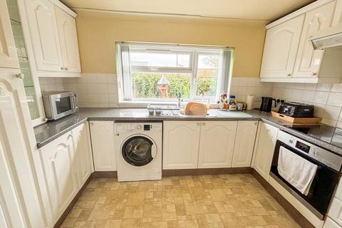 1 bedroom bungalow for sale, Coast Road, Berrow, Burnham-On-Sea, Somerset, TA8