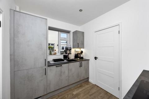 4 bedroom semi-detached house for sale, Lower Bevendean Avenue, Brighton