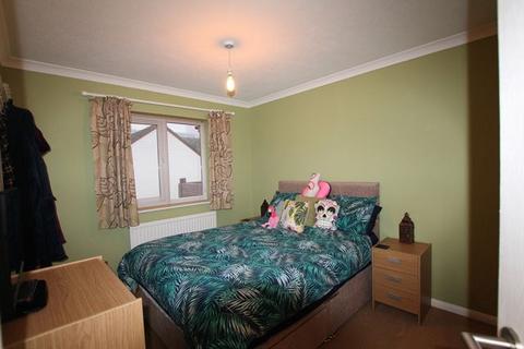 9 Halyard Croft, Hull, HU1 2EP