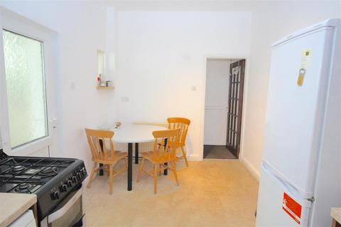 3 bedroom end of terrace house for sale, Douglas Road, Acocks Green B27