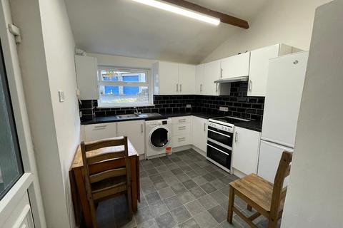 5 bedroom terraced house to rent, Gloucester Road, Bristol BS7