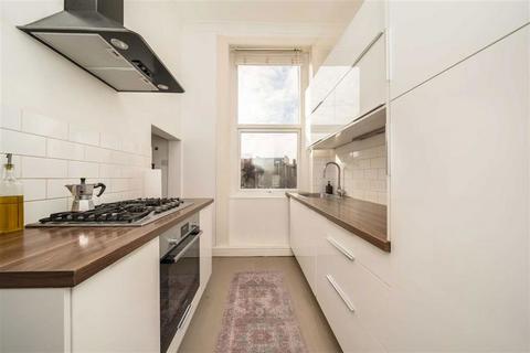 2 bedroom flat for sale, Marischal Road, London SE13