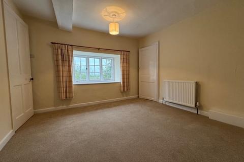 4 bedroom cottage to rent, 20 Coleshill, Coleshill, SN6 7PR