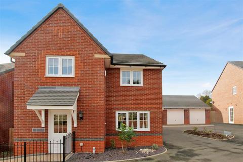 4 bedroom detached house to rent, Morville Street, Webheath, Redditch, B97 5GZ