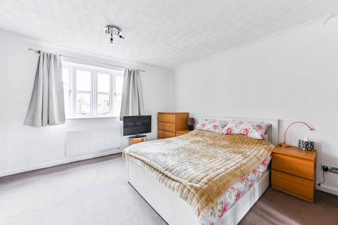 Studio to rent, Lodgehill Park Close,HA2, South Harrow, Harrow, HA2