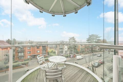 2 bedroom flat for sale, Station Road, Barnet, EN5