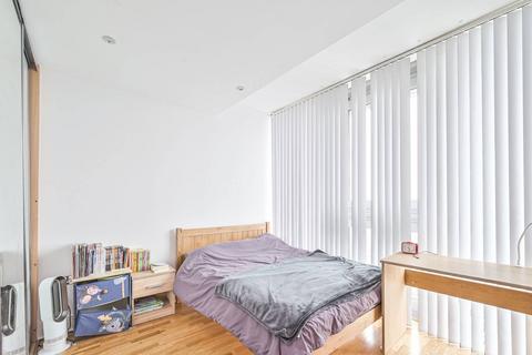 2 bedroom flat for sale, Kingsway, North Finchley, London, N12