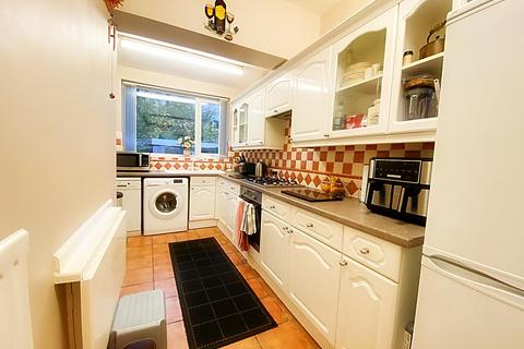 3 bedroom semi-detached house for sale, Laburnum Avenue, Newcastle Upon Tyne