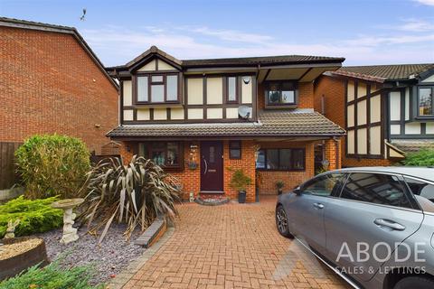 4 bedroom detached house for sale, Lark Rise, Uttoxeter ST14