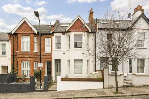 3 bedroom flat for sale, Berrymead Gardens, London W3