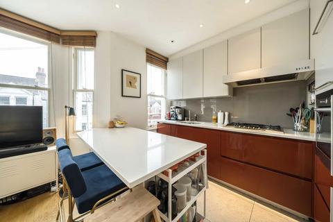 3 bedroom flat for sale, Berrymead Gardens, London W3