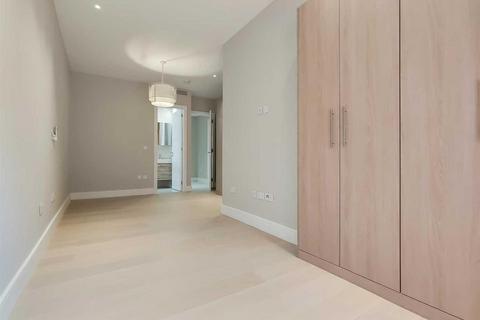 3 bedroom apartment to rent, Fitzjohns Avenue, Hampstead