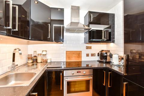 7 Greenfield Road, Folkestone, CT19 6EP