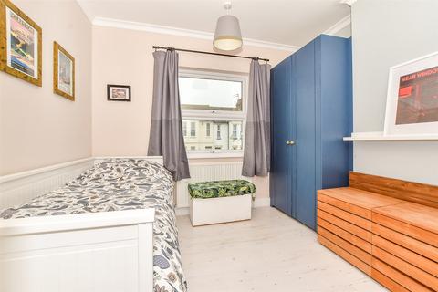 7 Greenfield Road, Folkestone, CT19 6EP