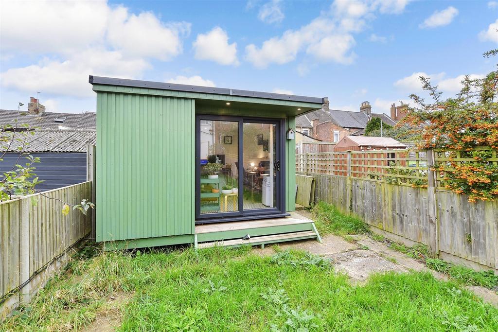 Workshop/Outbuildings