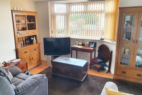 2 bedroom ground floor flat for sale, Cotswold Road, Bristol BS37