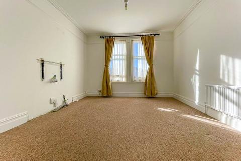 2 bedroom flat to rent, Southbourne Road, Southbourne, Bournemouth