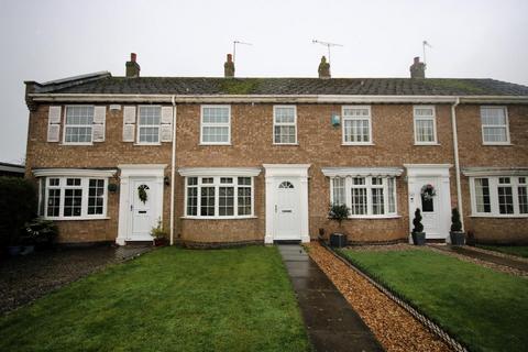 2 bedroom terraced house to rent, Courtney Close, Nuneaton