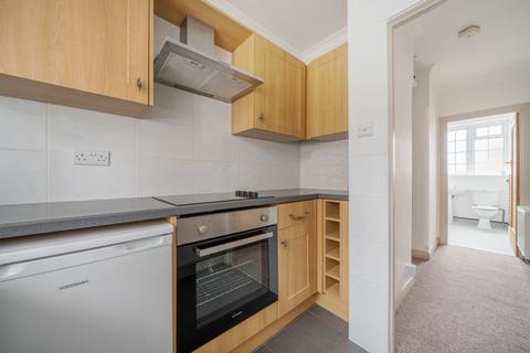 1 bedroom flat for sale, Condor Court, Guildford, GU2