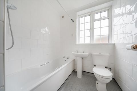 1 bedroom flat for sale, Condor Court, Guildford, GU2