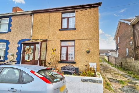 3 bedroom end of terrace house for sale, JOHN STREET, CEFN CRIBWR, CF32 0AD