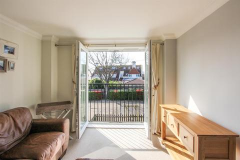 1 bedroom apartment to rent, Wynn Road, Tankerton, Whitstable