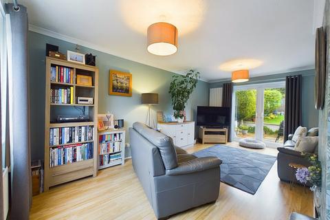 3 Cartmel Close, Worcester, WR4 9NT
