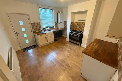 2 bedroom terraced house to rent, Sanforth Street, Whittington Moor, Chesterfield, S41 8RU